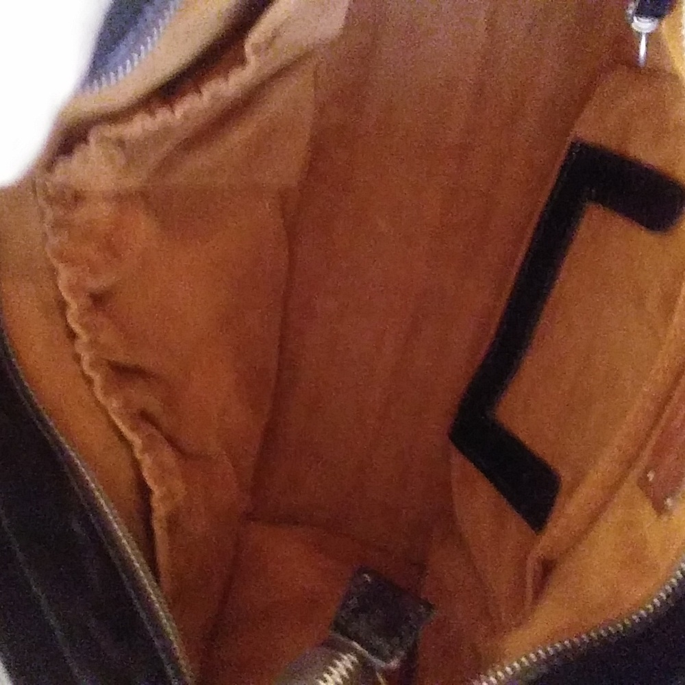 Patricia Nash Black and White crossbody Bag. Has not been used same condition. - Picture 4 of 9